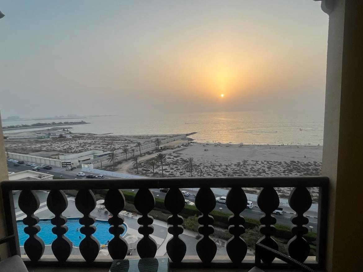 Ferienwohnung Beach Front Escape Ra’s al-Chaima Exterior foto