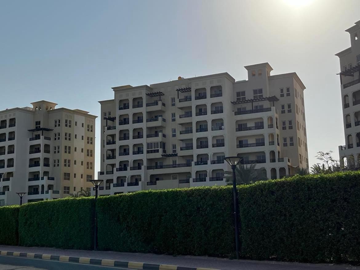 Ferienwohnung Beach Front Escape Ra’s al-Chaima Exterior foto